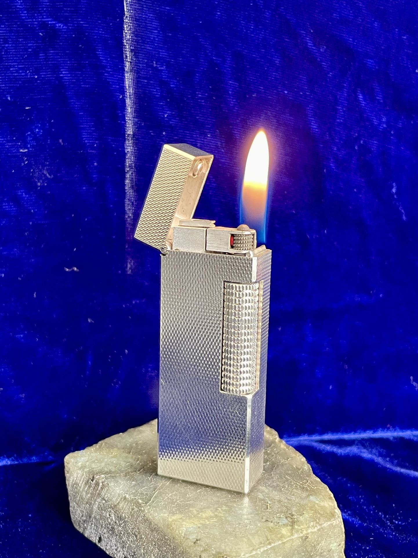 Vintage Mint Condition Silver Dunhill Lighter Works 1 Year Warranty 