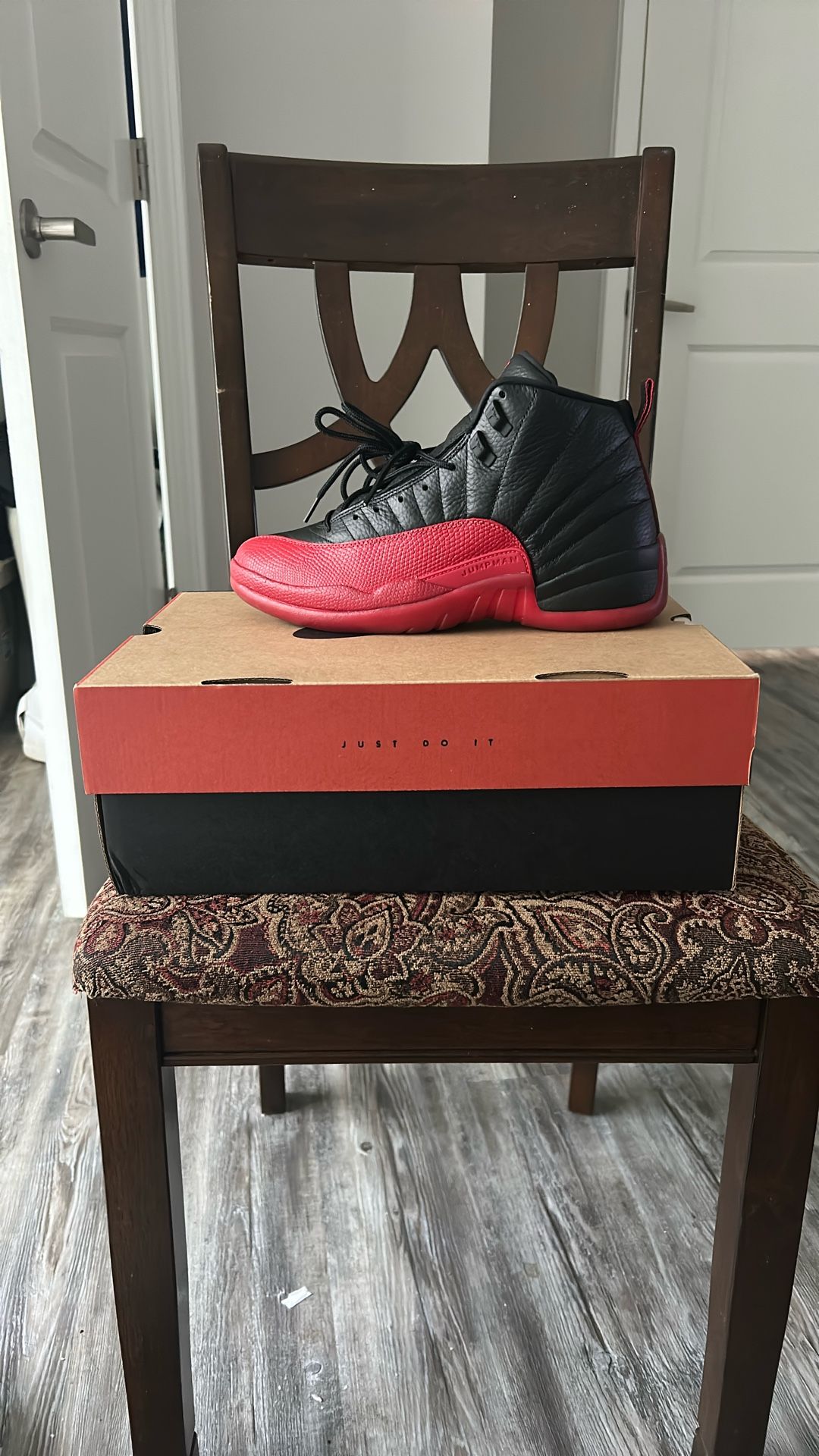 Retro Jordan 12 Flu Game