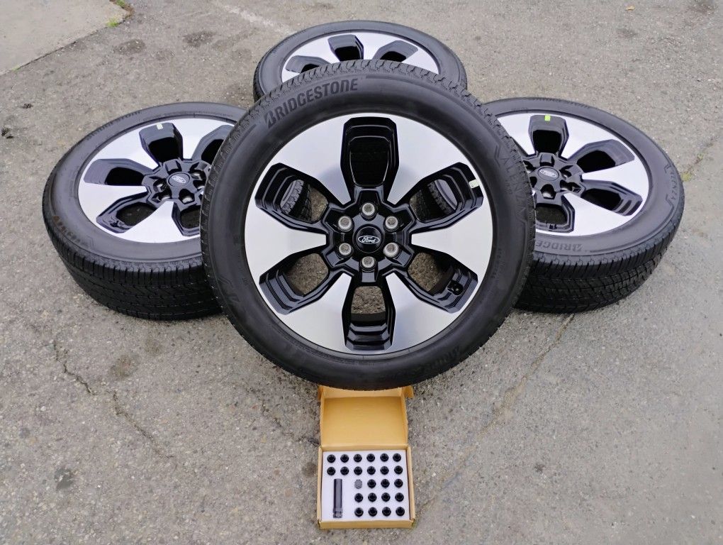 Ford F-150 Wheels 275/50/22" Bridgestone Alenza