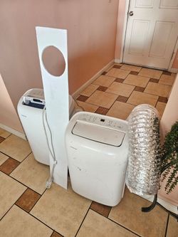 AC PORTABLE TOSHIBA 6000 BTU INCLUDING EXHAUST HOSE WINDOW COVER  TOUCH SCREEN, SLEEP TIMER,MODE CONTROL,WEATHER CONTROL, ON WHEELS EASY MOVE WORKS GR