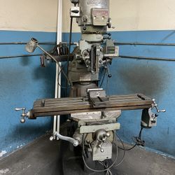 BRIDGEPORT MILLING MACHINE 