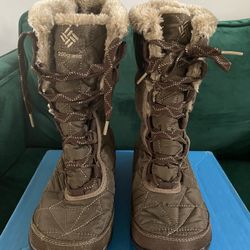 Columbia Snow Boots Size 7 (like new)