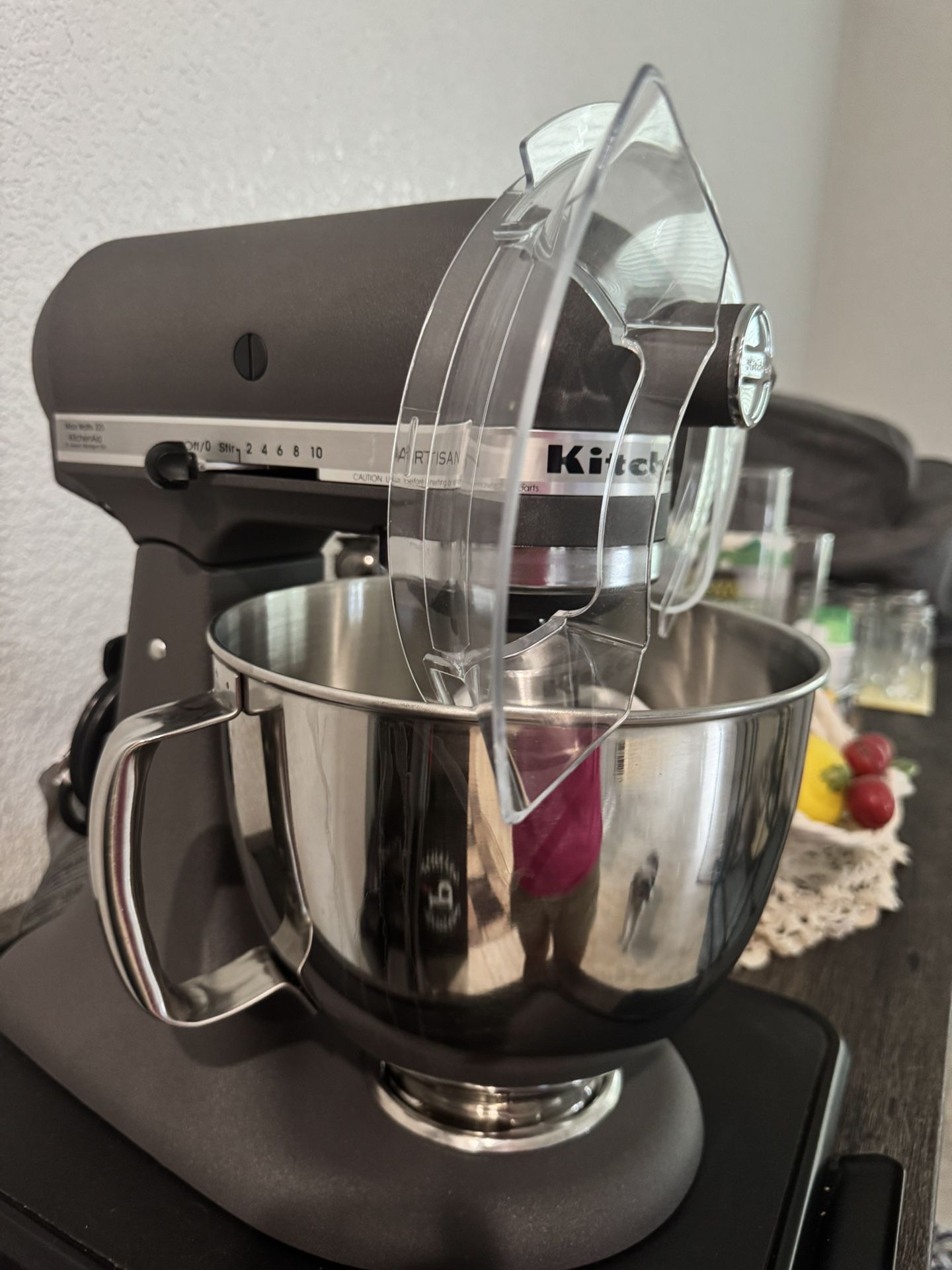 Artisan® Series 5 Quart Tilt-Head Stand Mixer