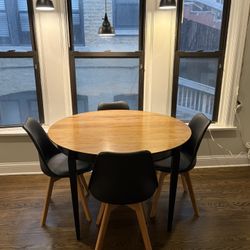 Kitchen Table & 4 Chairs
