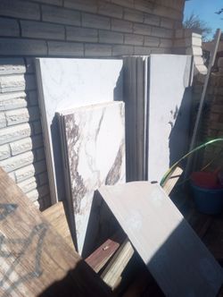 Large Marble-Look Porcelain Tile Slabs