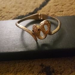 Vintage Gold tone snake Braclet