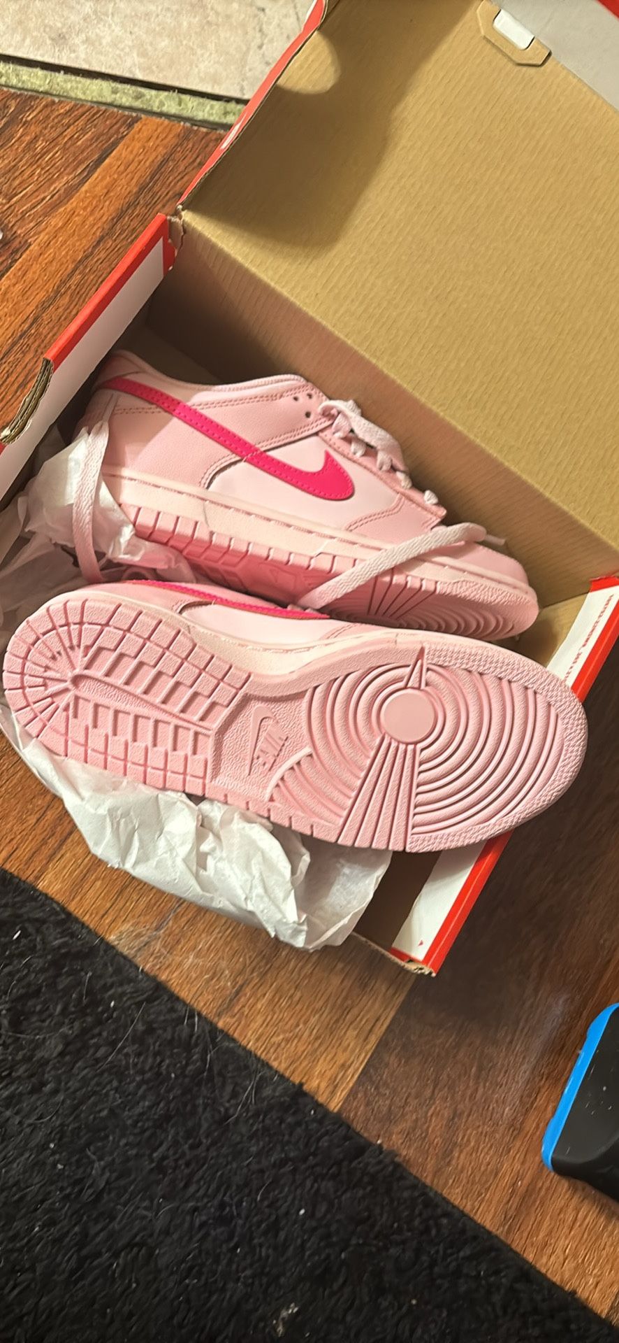 NIKE TRIPLE PINK “ Barbie Dunks” Size 4