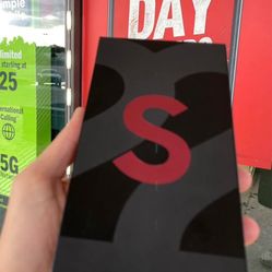 Unlocked Samsung S22 Ultra 128GB- $85 to start (financing)