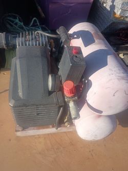 Air compressor