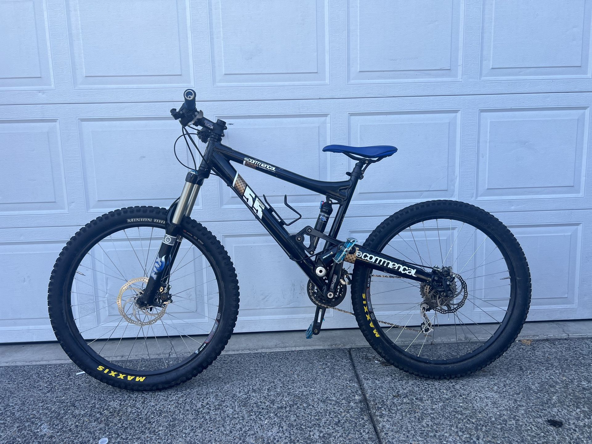 Full Suspension Mountain Bike 