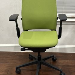 Brand New 2025- Steelcase Amia Fully Adjustable (Brand new 2025) 
