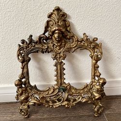 Vintage ornate solid brass picture frame 10/11 inches