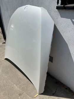 BMW 328i coupe hood E92