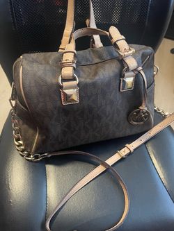 Micheal kors purse