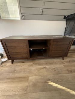 Free TV Stand Table San Ramon