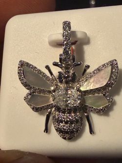 Bee pendant