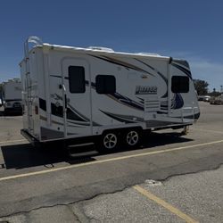 2015 Lance 1685 50th anniversary edition