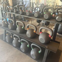 Kettlebell Set Plus Storage Rack