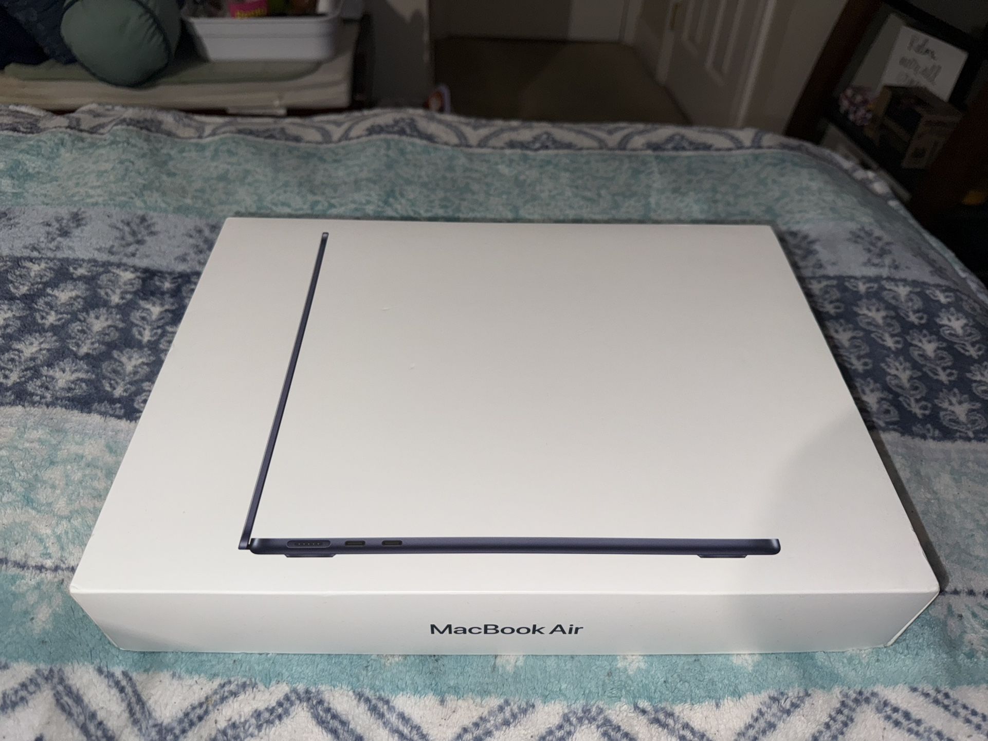MacBook Air M2 13-inch 256 GB SSD