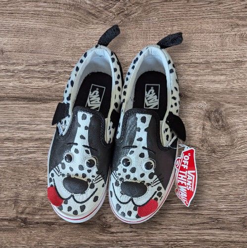 Vans / Dog Size 2.5