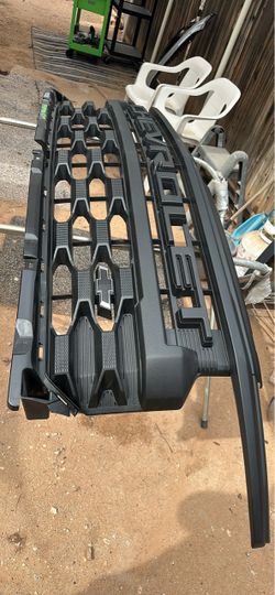 Chevrolet Silverado front grille