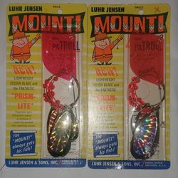 Vintage 2 new Mounti fishing rigs. Original packaging