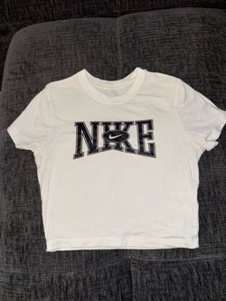 Nike Graphic Crop T-Shirt White