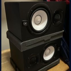 YAHAHA HS5 PAIR W/ FOAM PADS