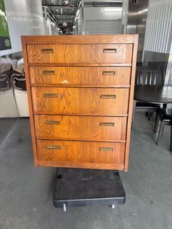 Thomasville tall boy dresser