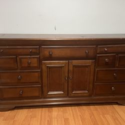 Wood Dresser