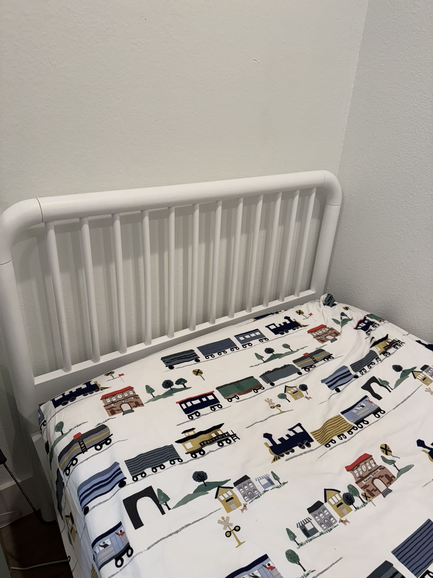 Twin bed frame