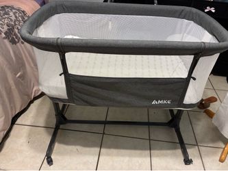 Amke baby bassinet