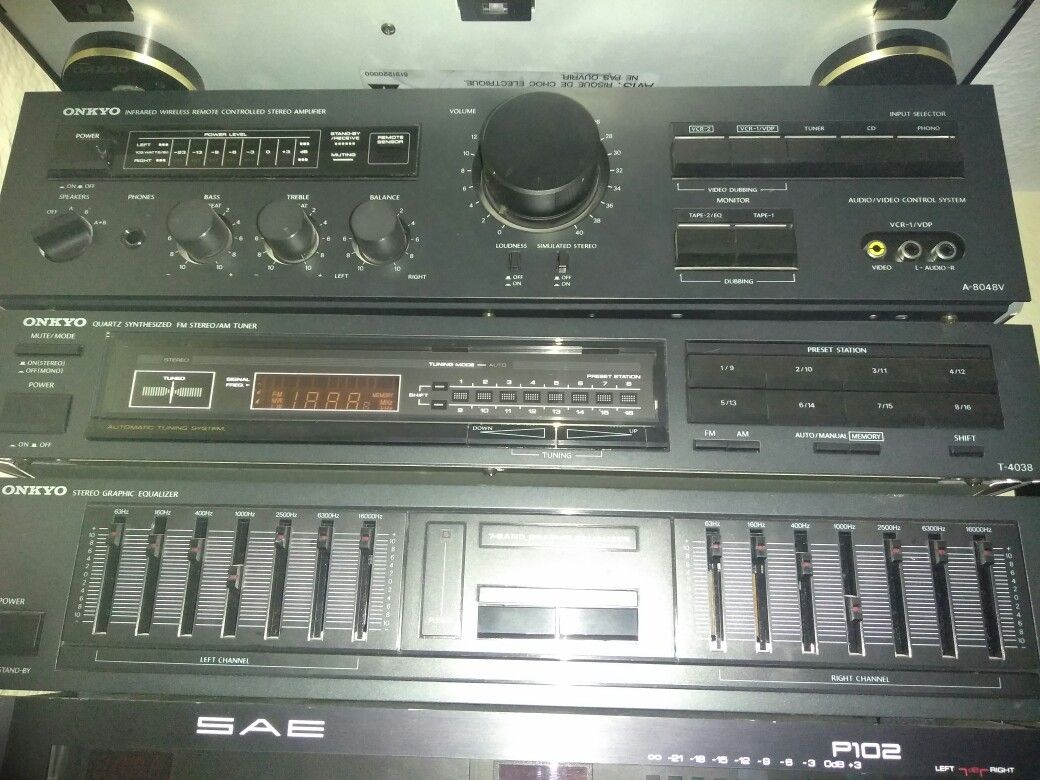 4 piece Onkyo Receiver Set. $125