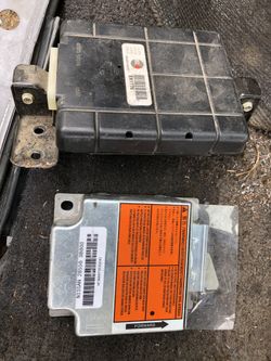 Nissan hardbody part