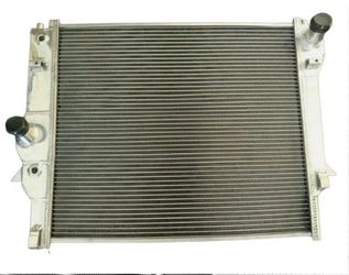 Aluminum Radiator For 2003-2010 Jaguar S-Type XF XJ8 Vanden Plas XJR V6 V8