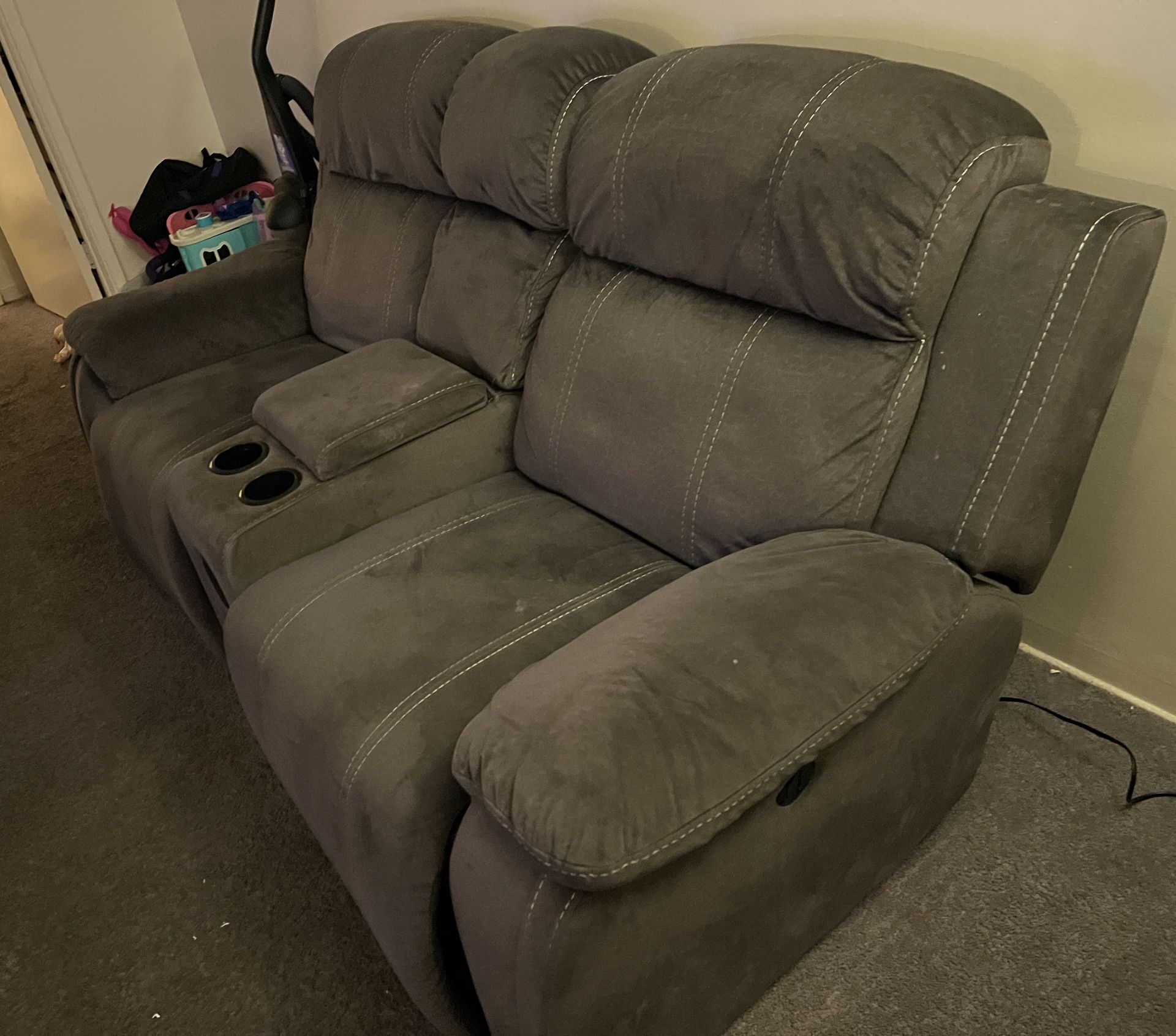 Reclining Couche for Sale in Long Beach, CA OfferUp