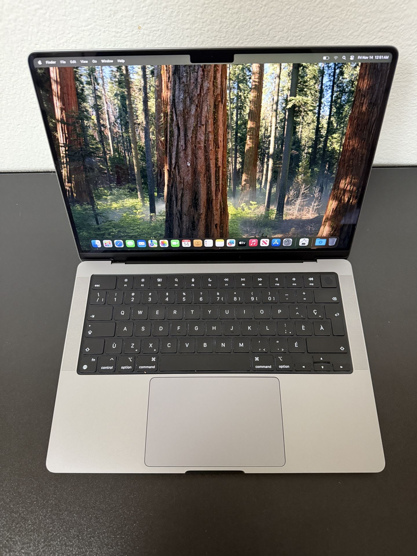 M1 Max MacBook Pro 14” | 32GB/1TB 