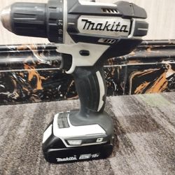 Makita XFD10 18V Lithium-Ion Cordless Drill/Driver Tool w/ Extended-Life Battery
