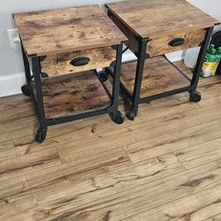 2 Side Tables 