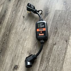 Portable Surge Guard Auto/RV Power Protector
