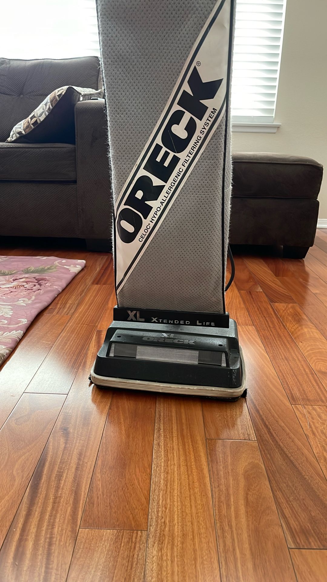 Excellent Condition Oreck XL Vacuum