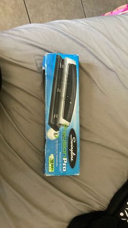Swingline Precision Pro Desktop Hole Punch