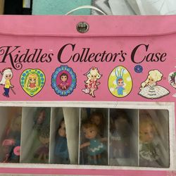 Vintage Kiddle Dolls With Case And Accessories 