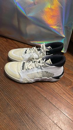 New Balance Kawhi Basketball Size 8