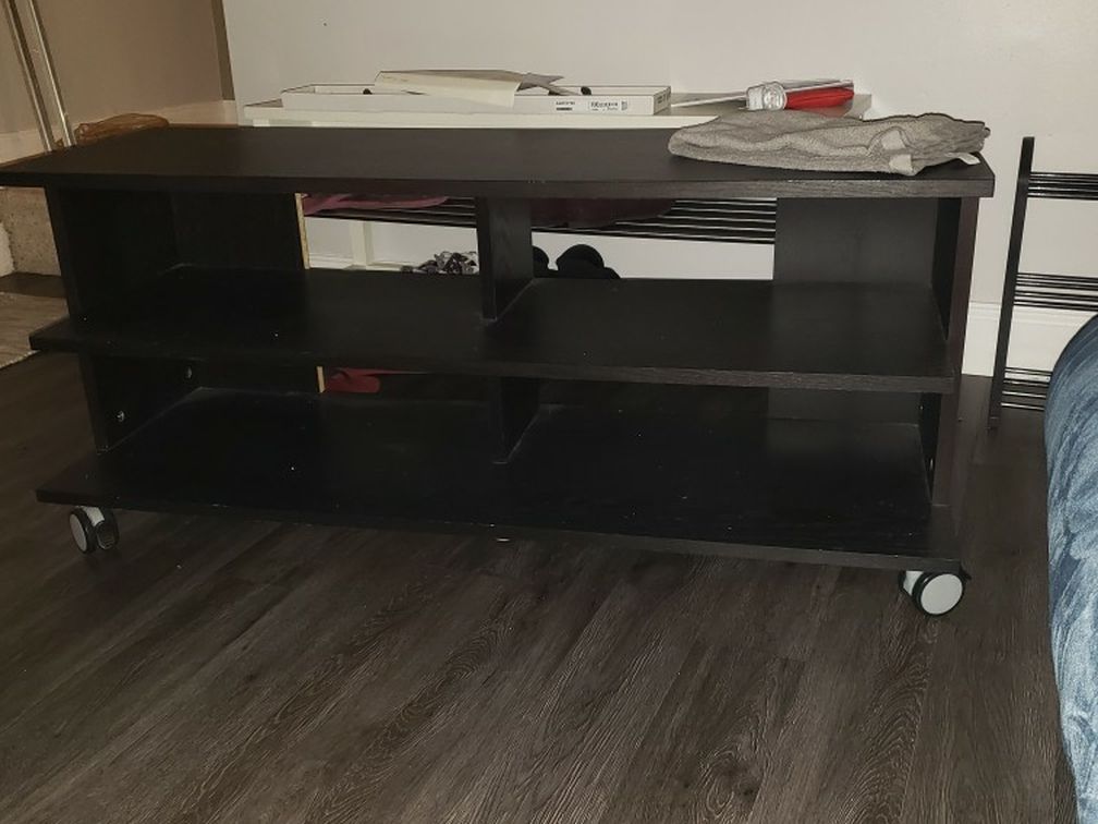 Tv Stand Free