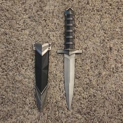 Decorative Fantasy Dagger Knife with Ornate Metal Sheath - 5" Blade