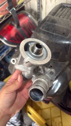 Ford 5.4 triton oil filter housing