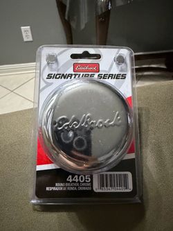 Edelbrock Chrome Breather 4405 Valve Cover