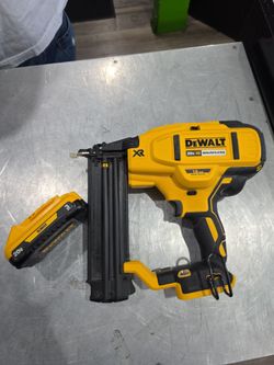DEWALT