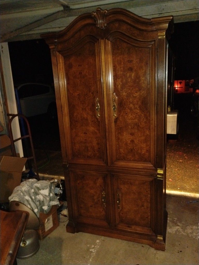 Armoire Closing Dresser Drawer